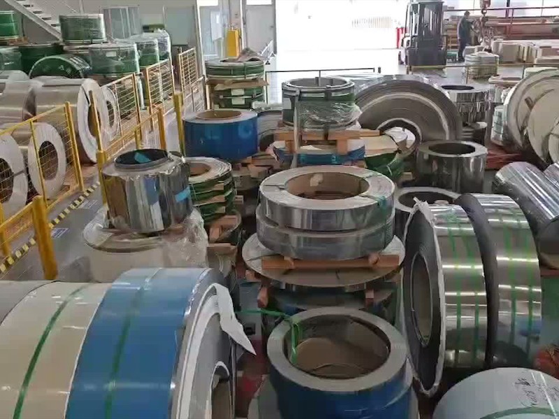 不锈钢卷板仓储