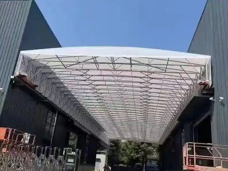 移动推拉棚