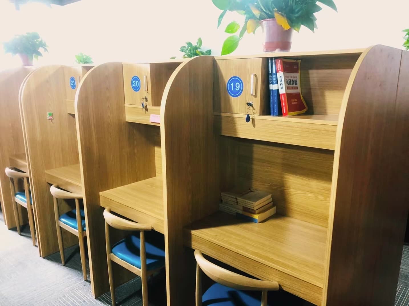 三明市自习室学习桌