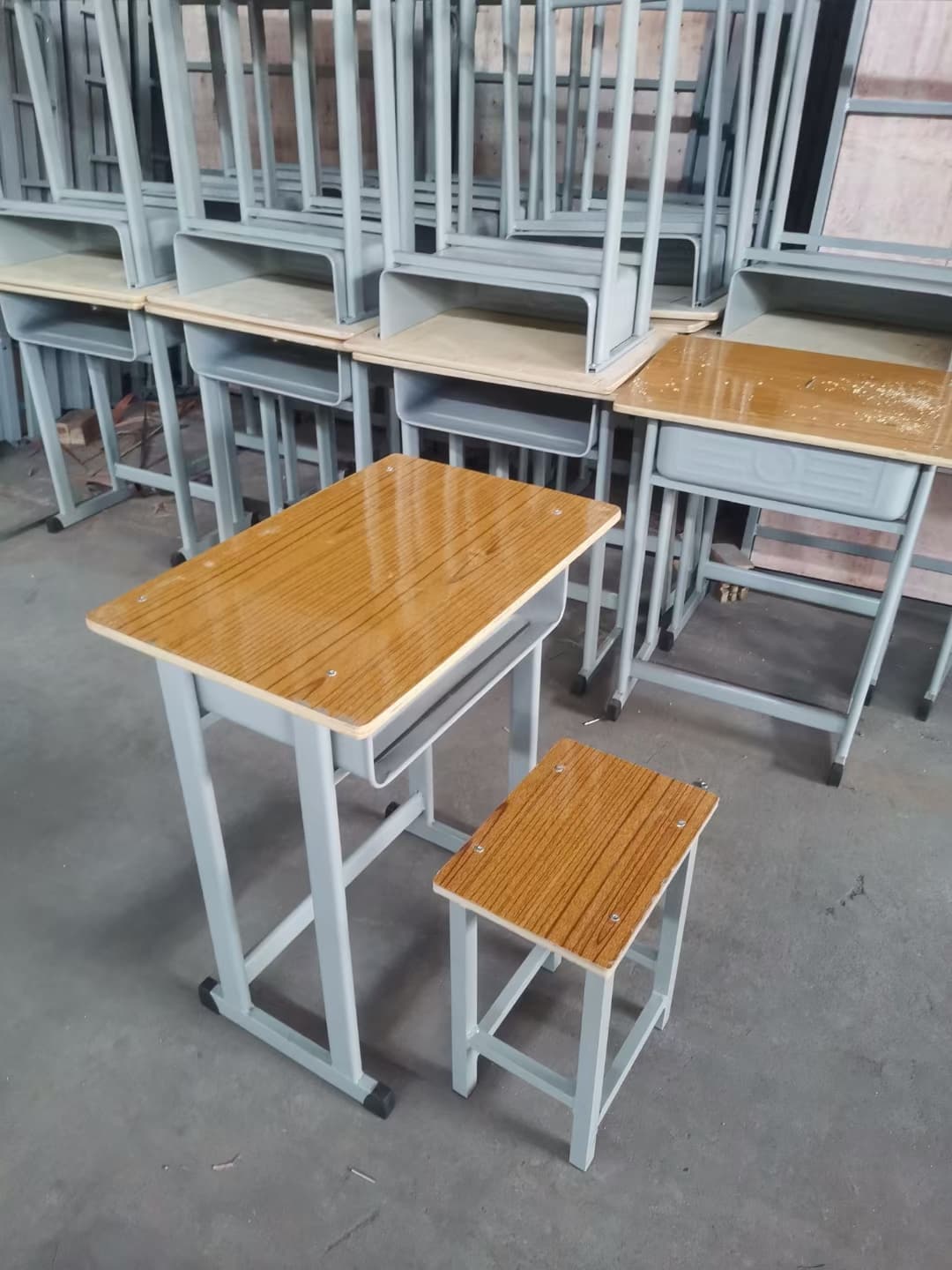 马鞍山市学校课桌椅