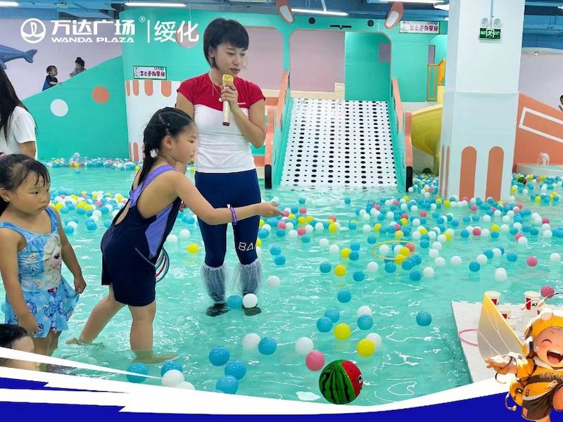 儿童恒温水上乐园