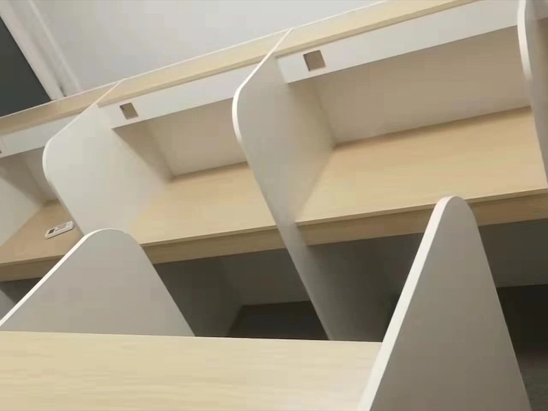 呼和浩特市AI伴学学习桌