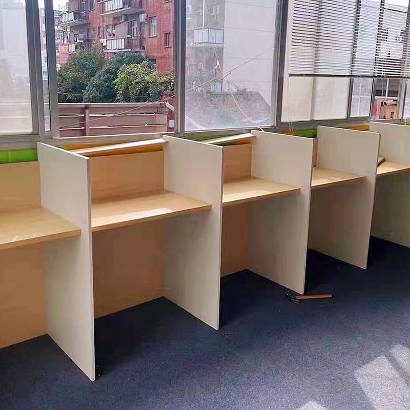 贵阳市AI伴学学习桌