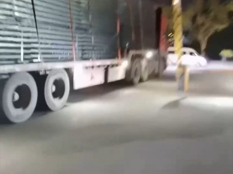 三角钢