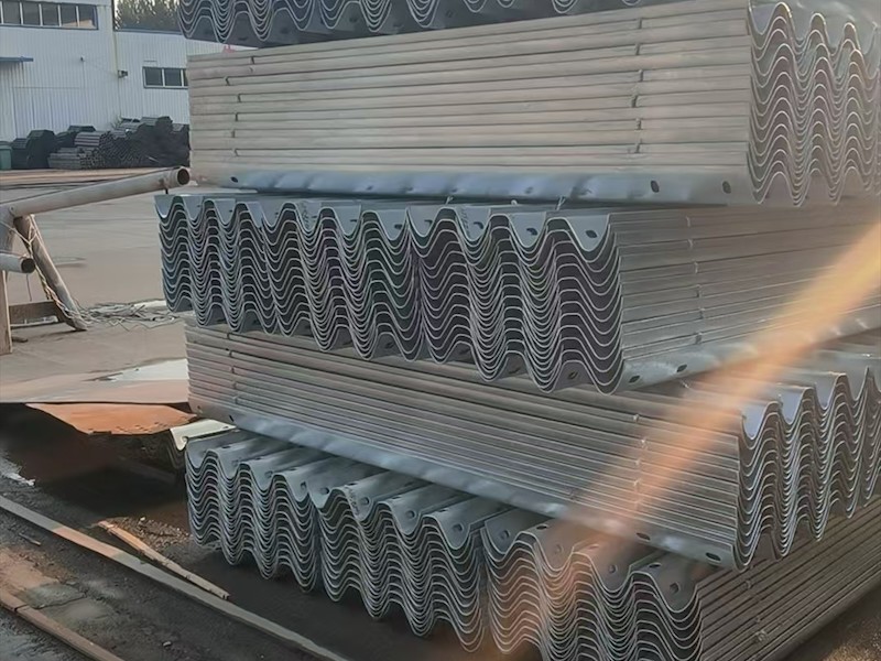 波形护栏产品展示