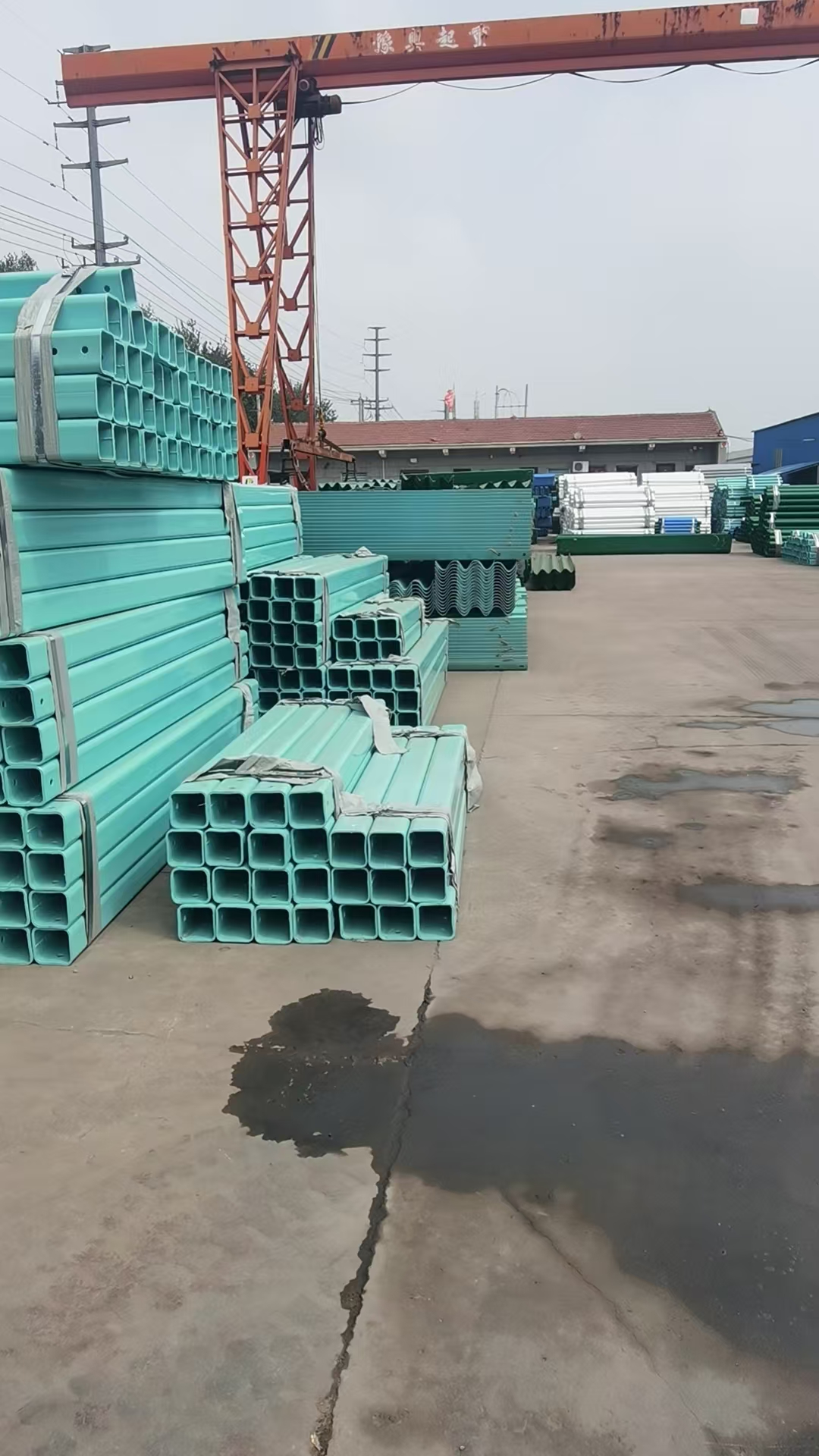 金属护栏安装指南：从选型到施工全流程解析