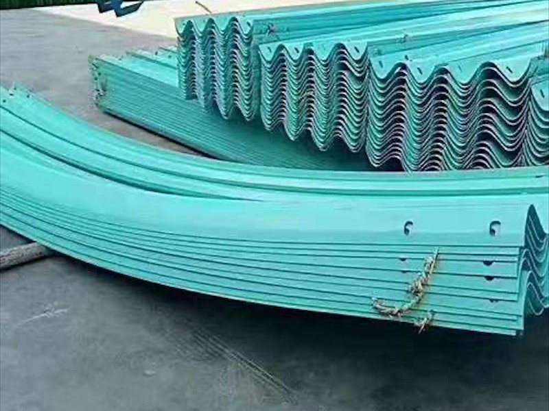 波形护栏应用场景