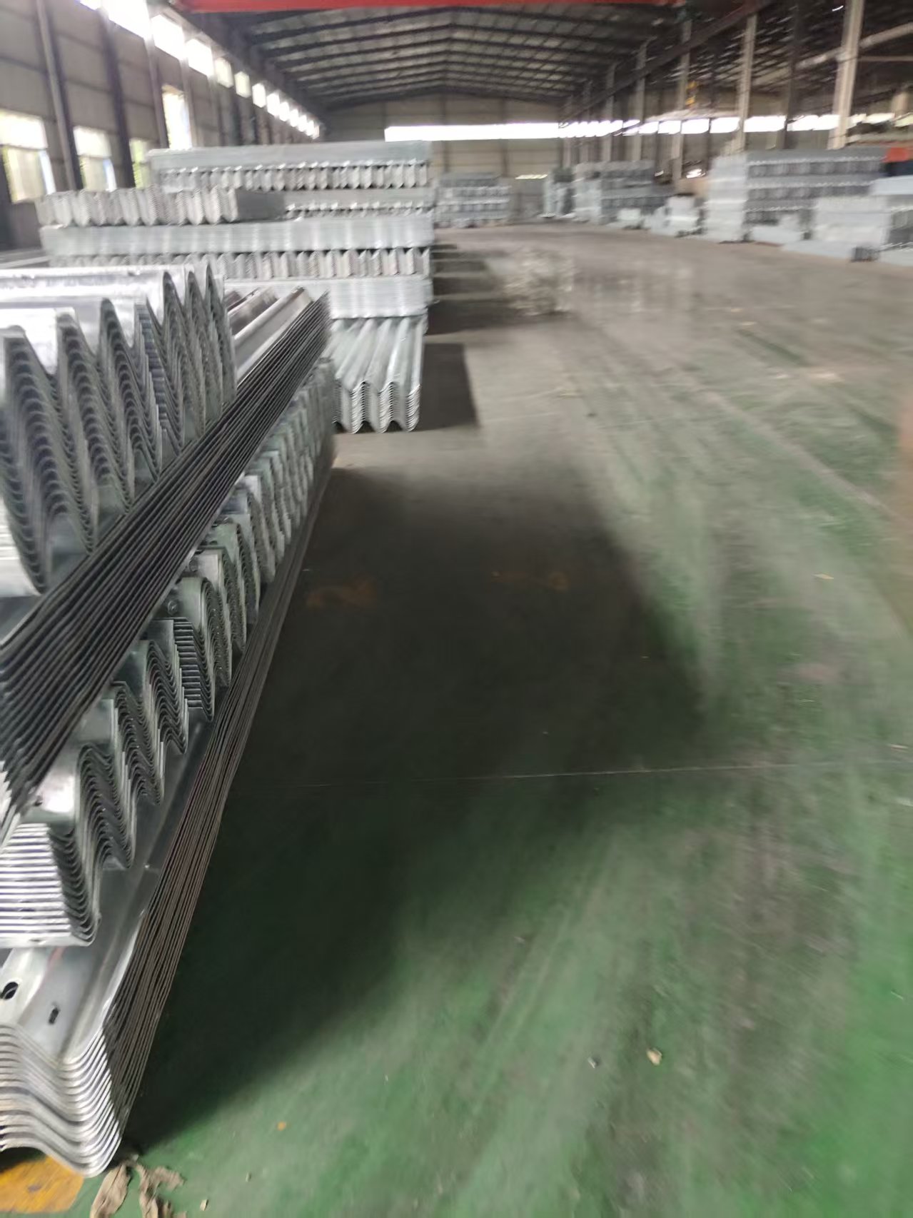 Q235热镀锌波形梁钢护栏安装施工方案