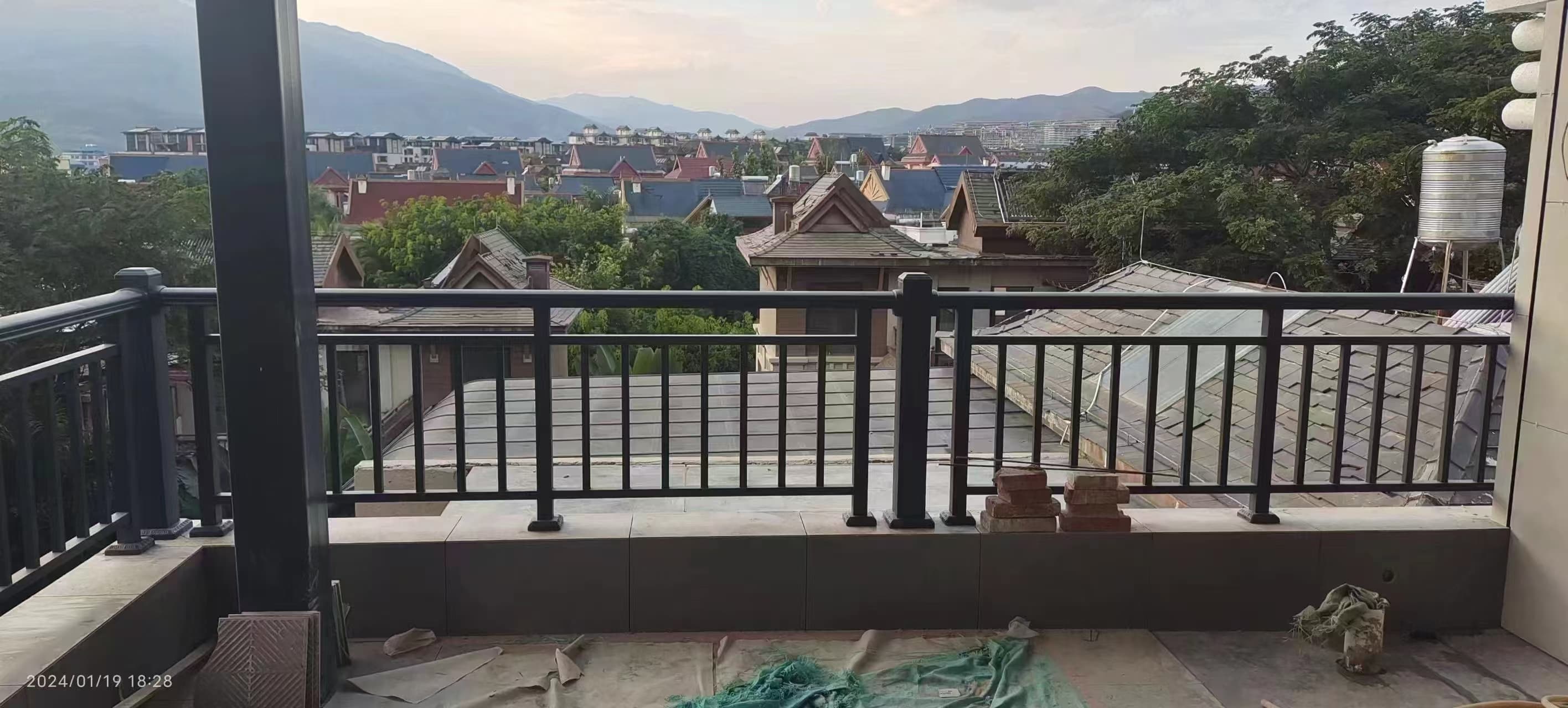 琼海市铝合金阳台护栏