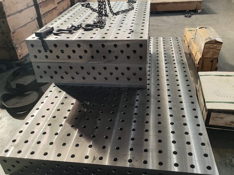 三维柔性焊接平台夹具