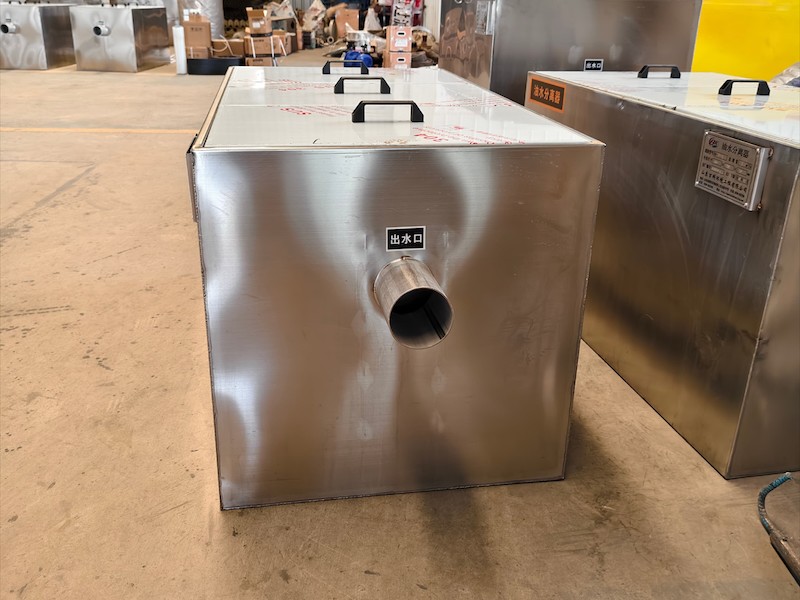 鄂州市餐饮油水分离器