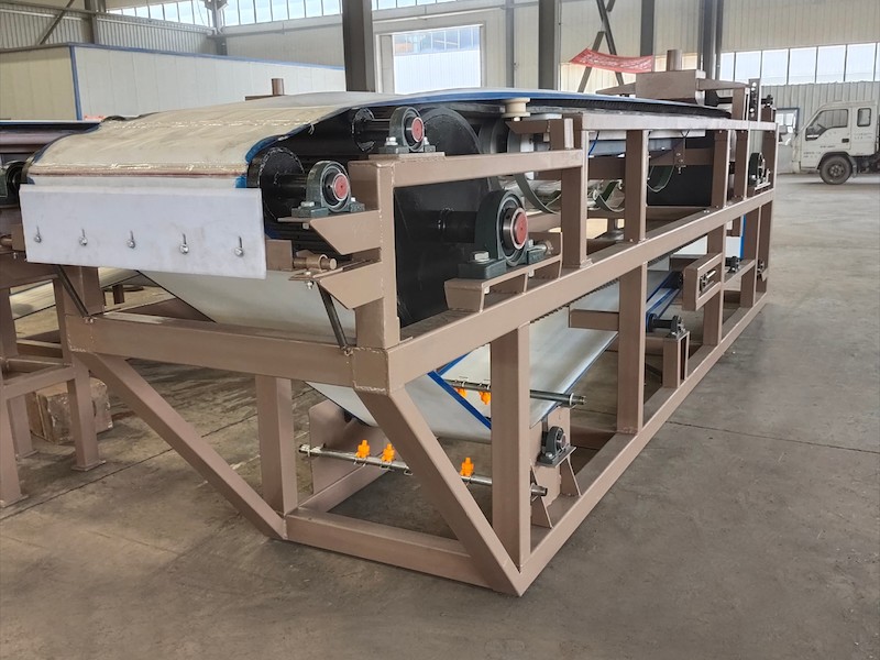 真空皮带脱水机工作示意图