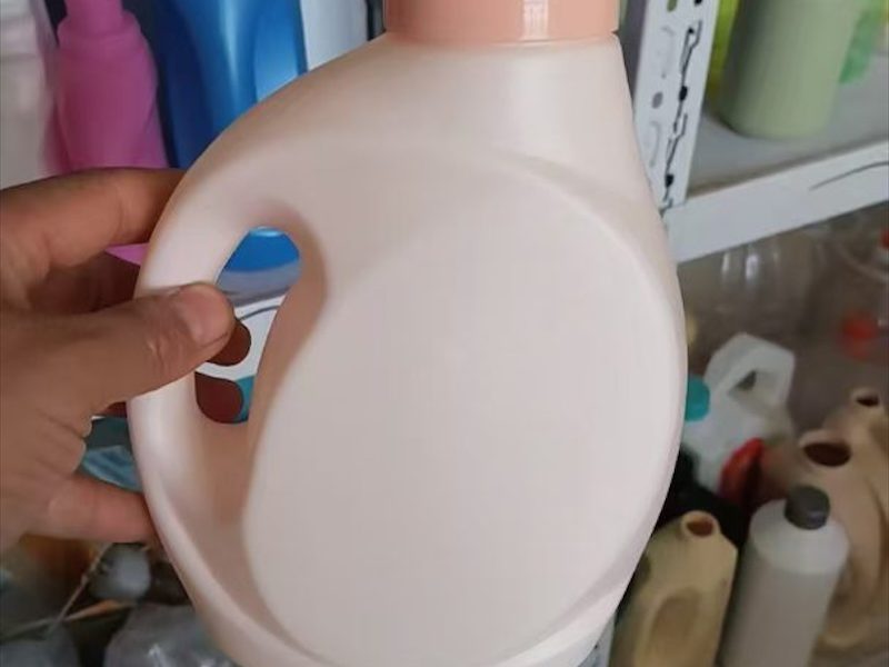 润滑油桶