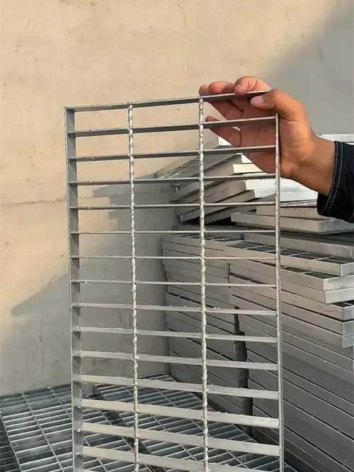 排水沟钢格栅