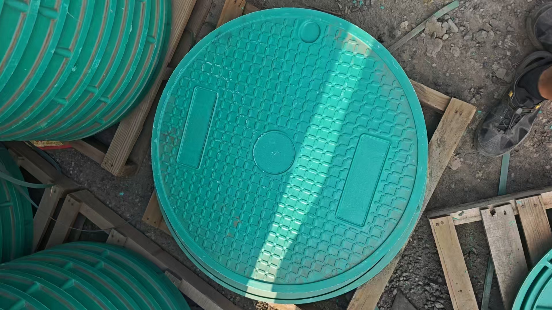 湖州市树脂井盖生产厂家怎么联系及选购建议
