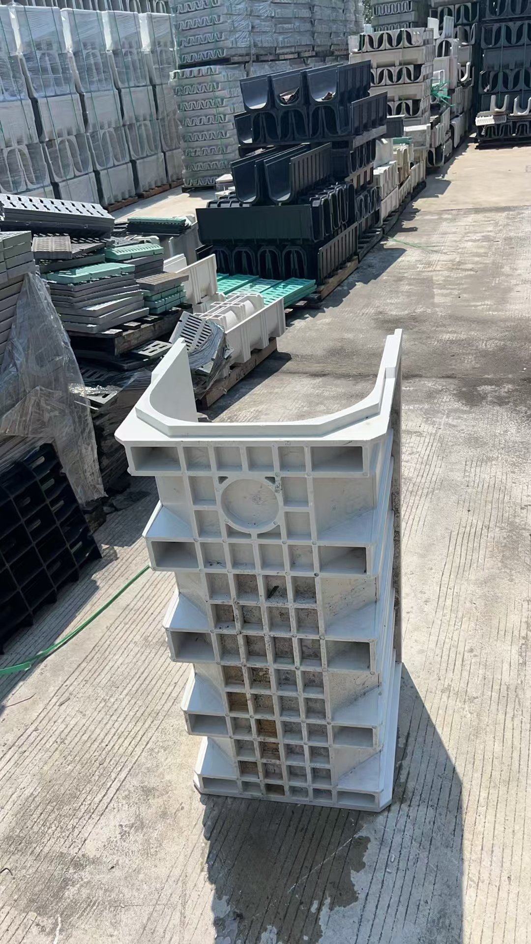 保山市昌宁县线性排水沟厂家哪家好？树脂混凝土排水沟优势解析