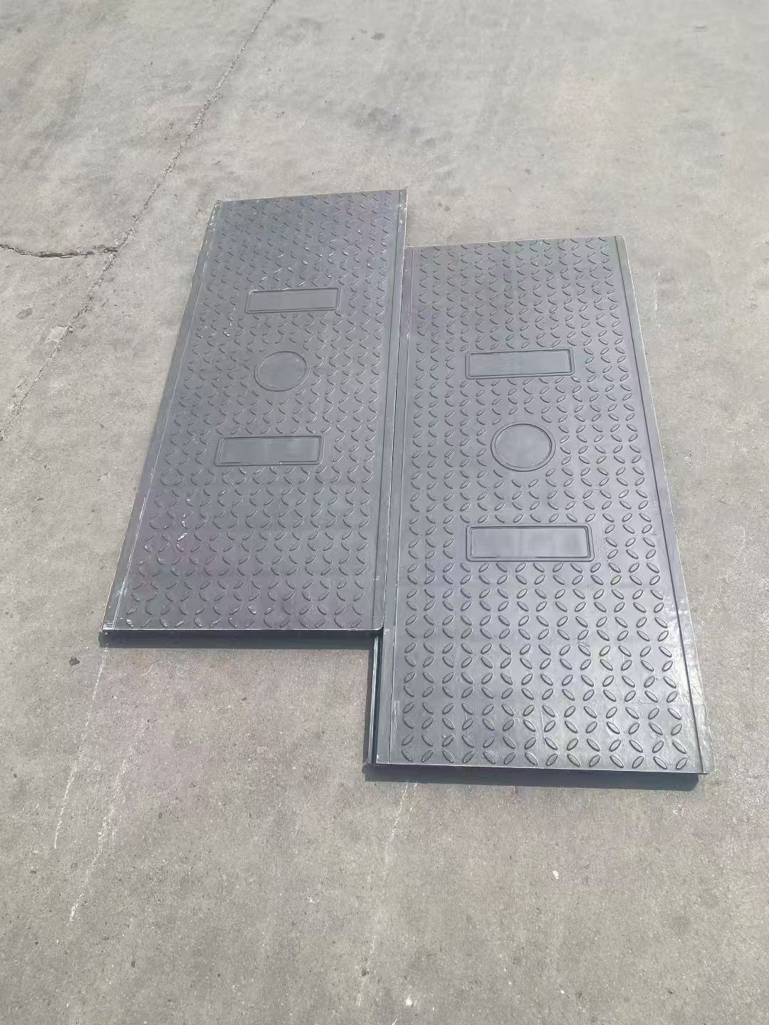 配电设施防护盖板选购指南：绝缘与防滑性能缺一不可