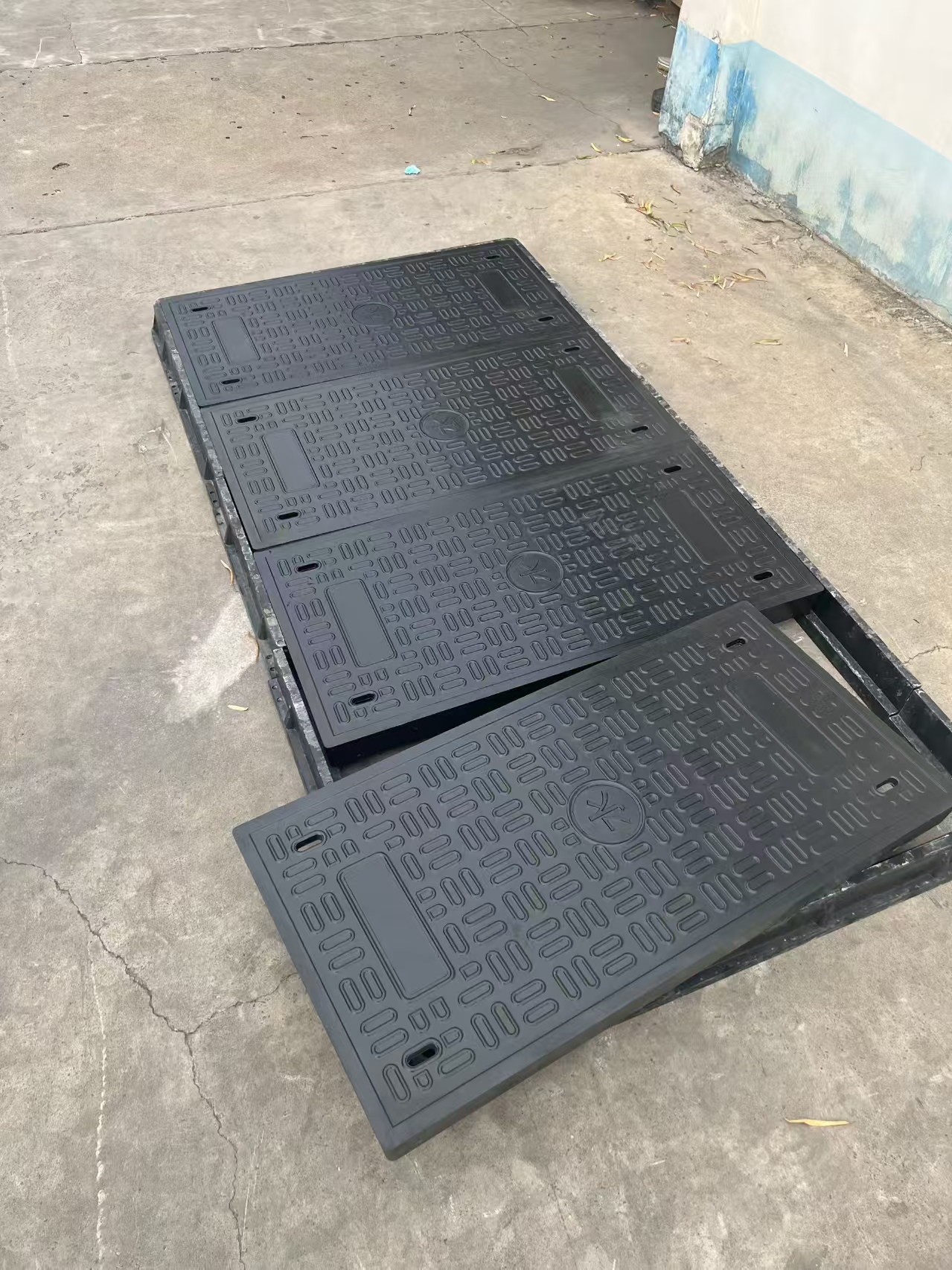 玻璃钢电缆沟盖板在岳阳市岳阳楼区变电站中的实际应用效果