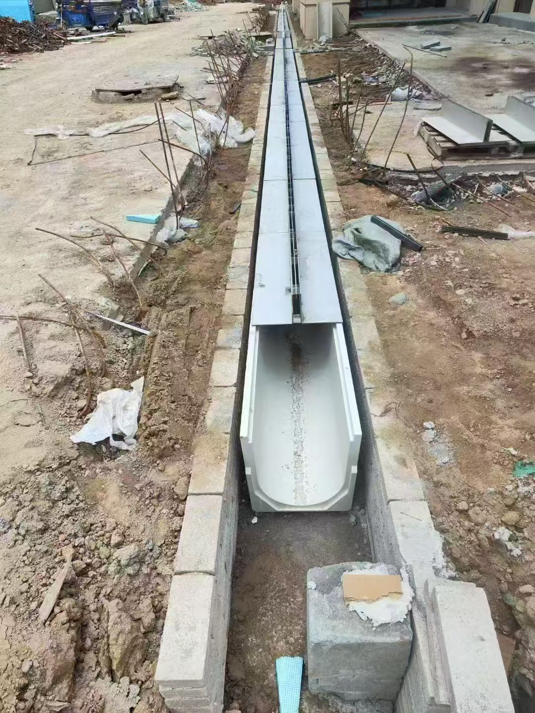 线性排水沟在四川省道路排水中的解决方案
