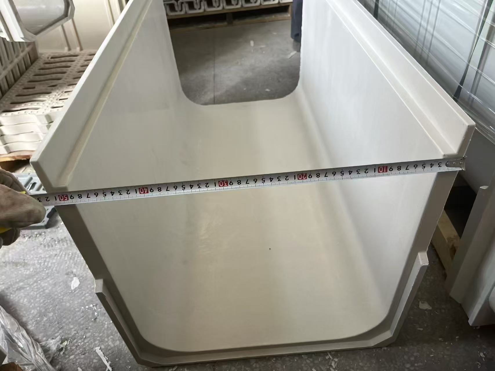 郴州市资兴市树脂排水沟安装成本分析：如何控制预算