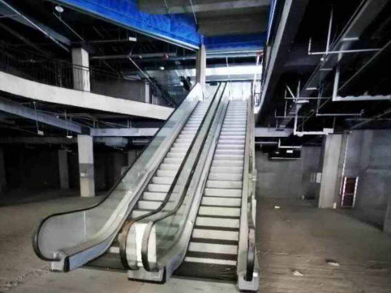 手扶电梯回收