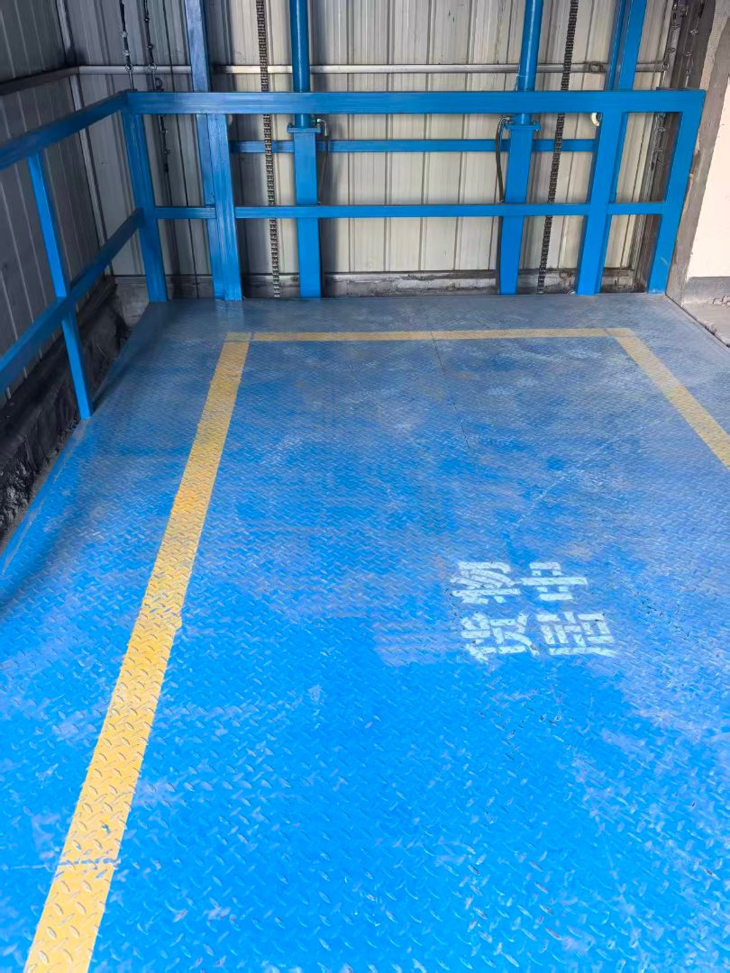 液压货梯