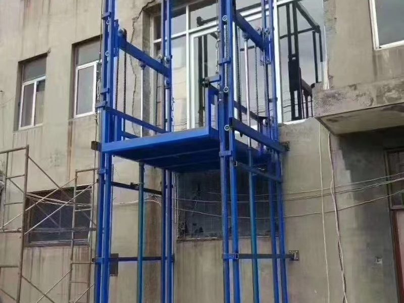 仓库货梯