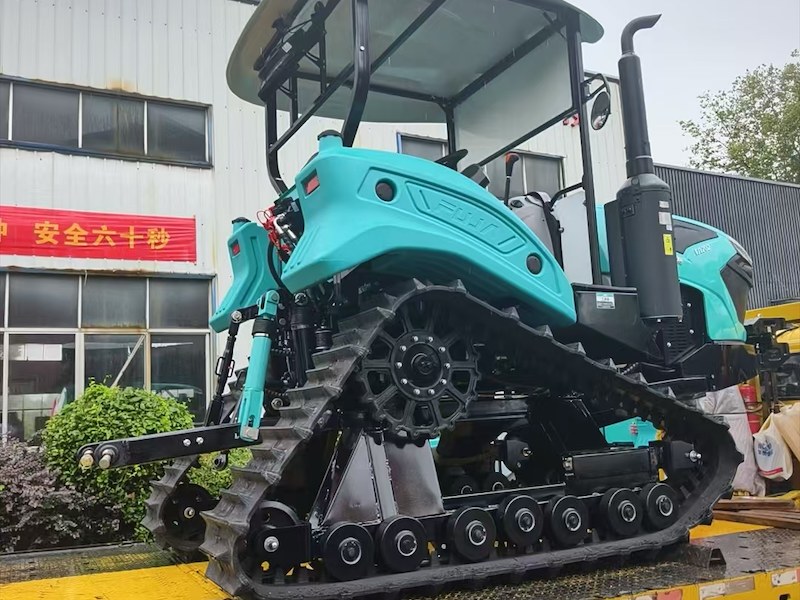 山地拖拉机
