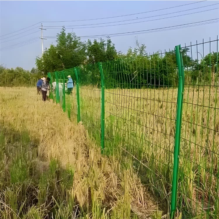 公路铁丝网护栏