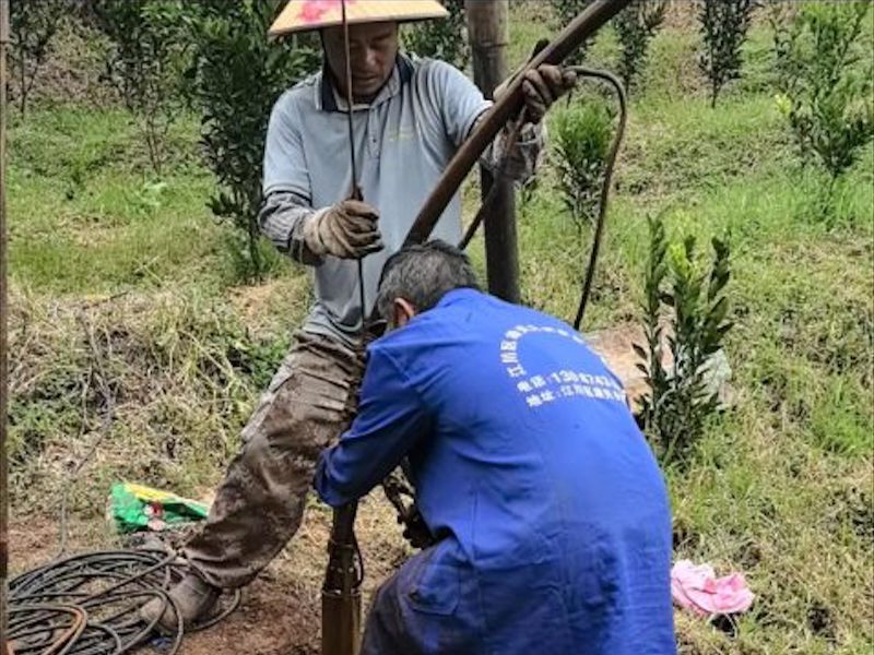 打捞水泵