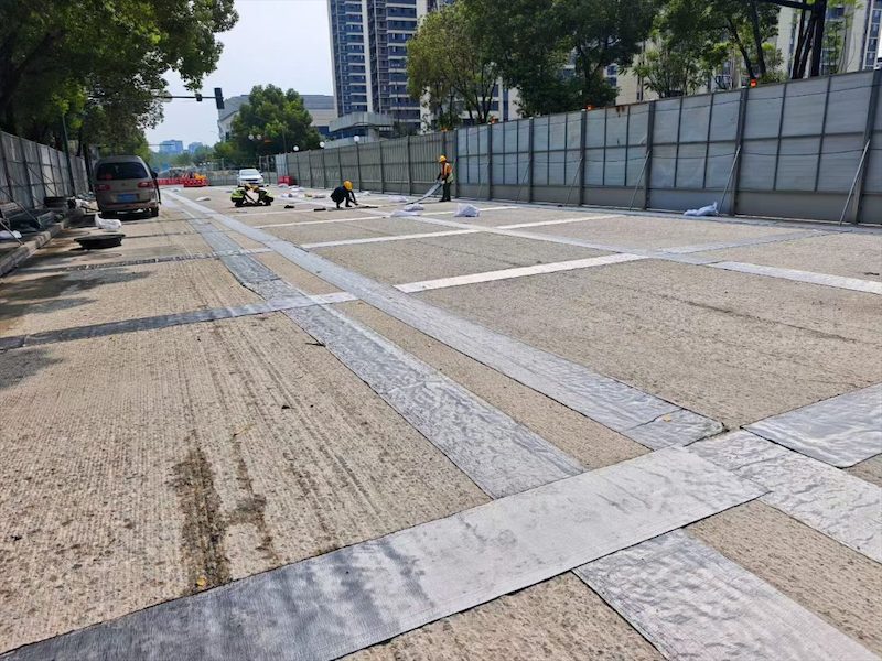 路面防裂贴