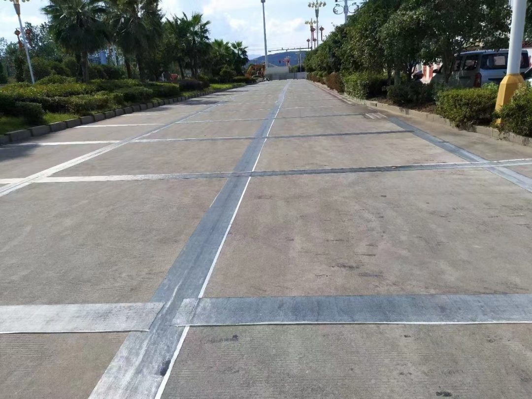 道路修复防裂贴