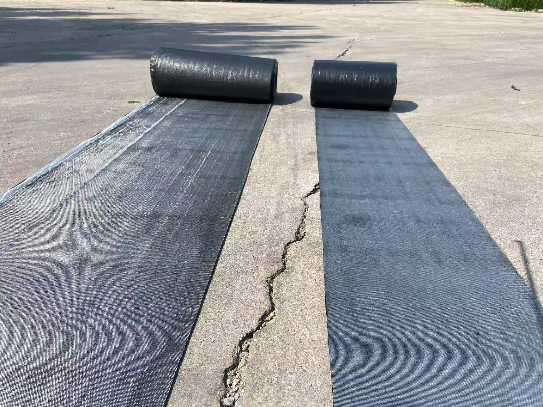 水泥路面防裂贴