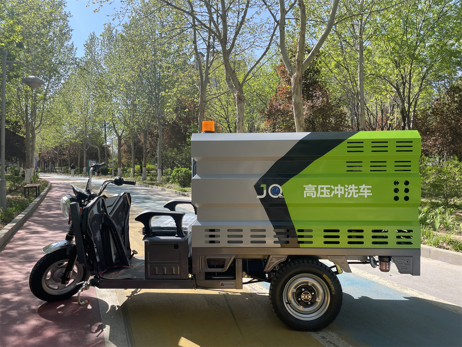 100L高压三轮清洗机 助力丹东市元宝区小型商铺日常清洁