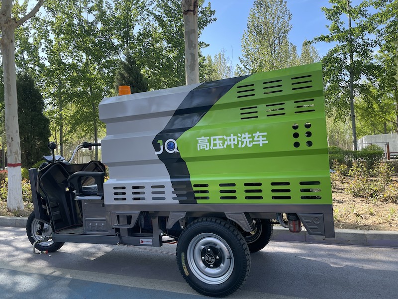 电动三轮高压清洗车展示