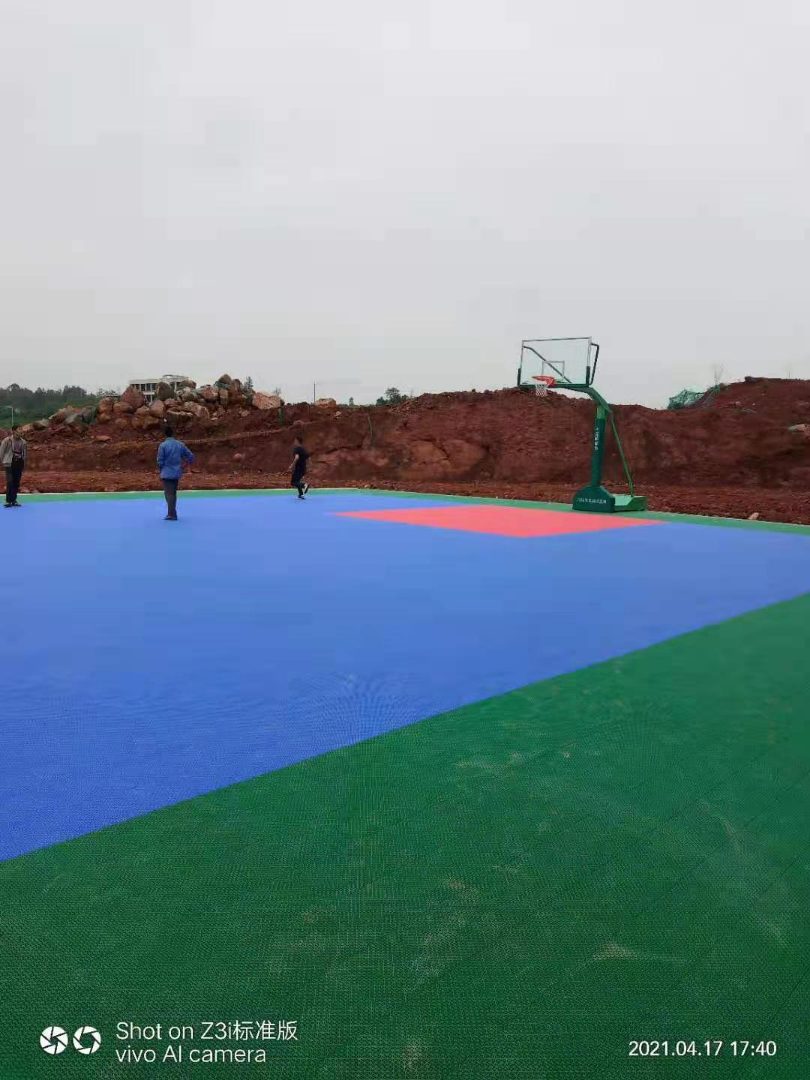 防水悬浮地板