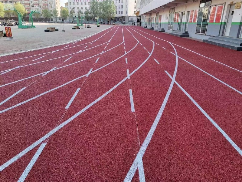体育场塑胶跑道铺设效果