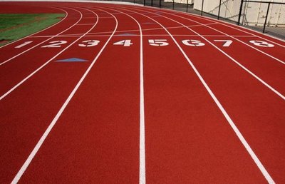 运城市夏县田径运动场跑道改造：塑胶跑道材料选择指南