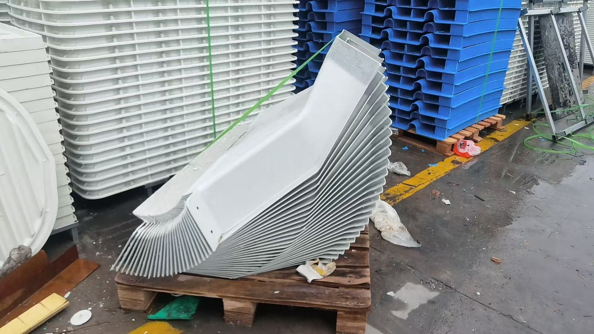 玻璃钢制品生产相关
