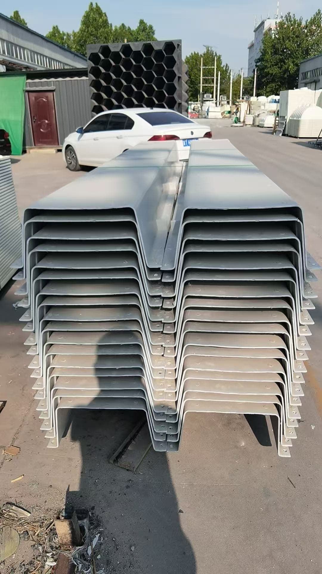 昆玉市玻璃钢水沟槽