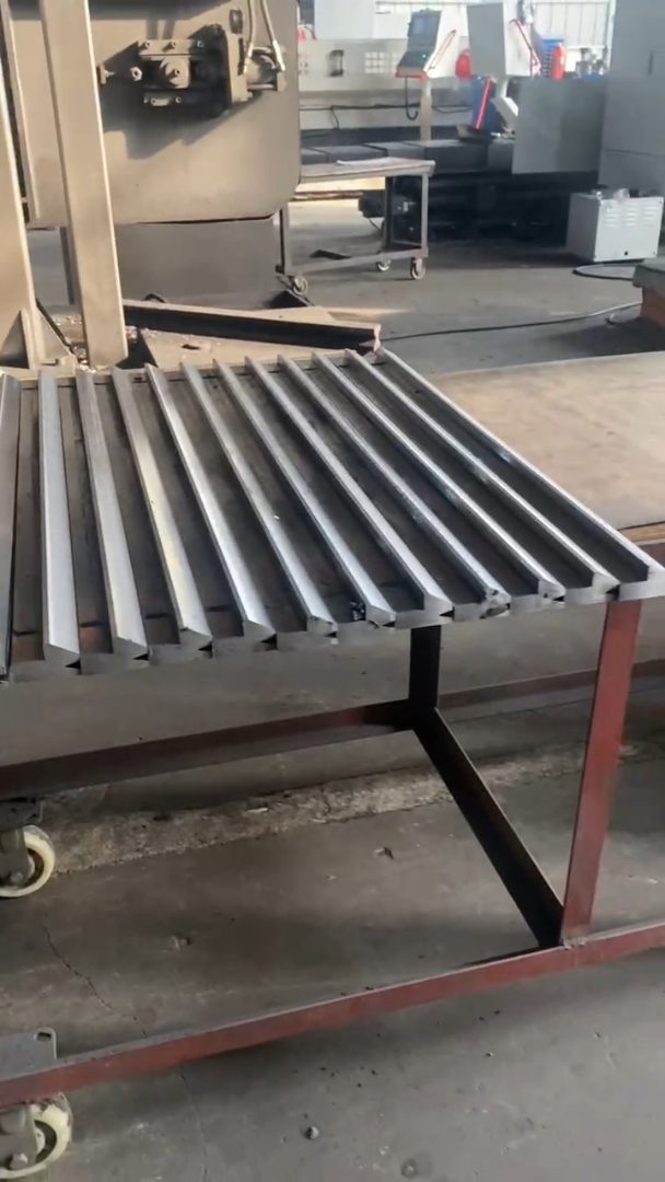 z折弯模具