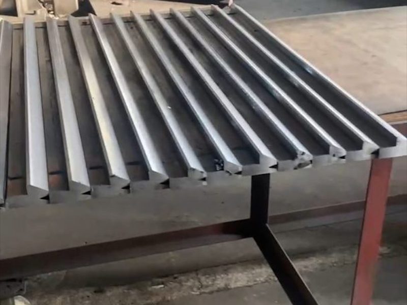 z折弯模具