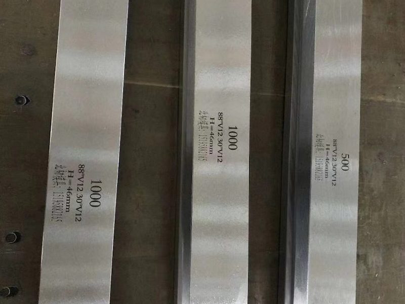 复合折弯模具