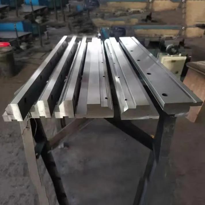 折弯尖刀模具