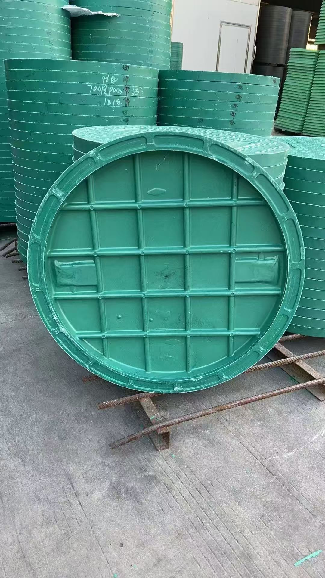 郑州市新密市停车场树脂井盖的承重能力及选择方法