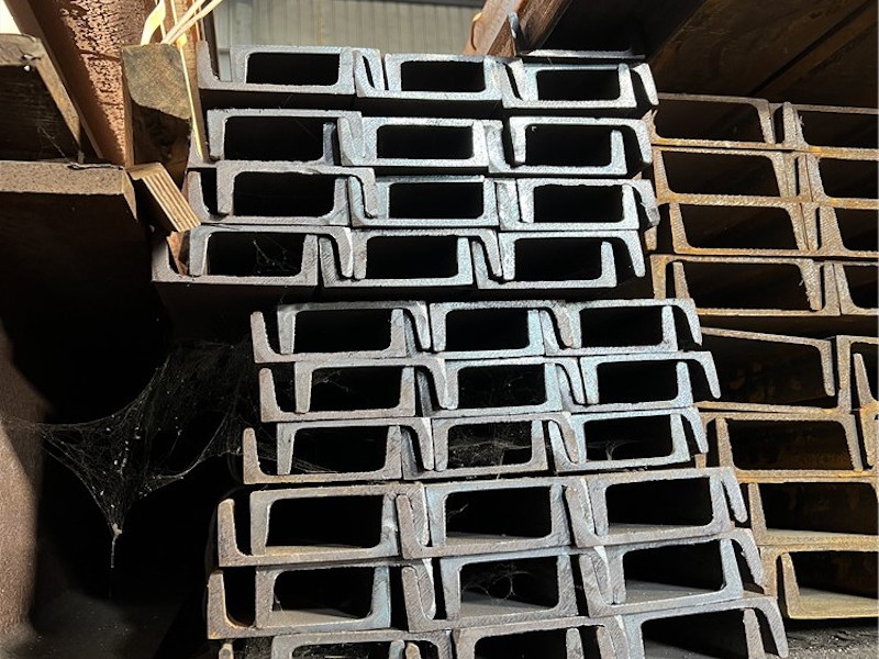 美标槽钢产品展示