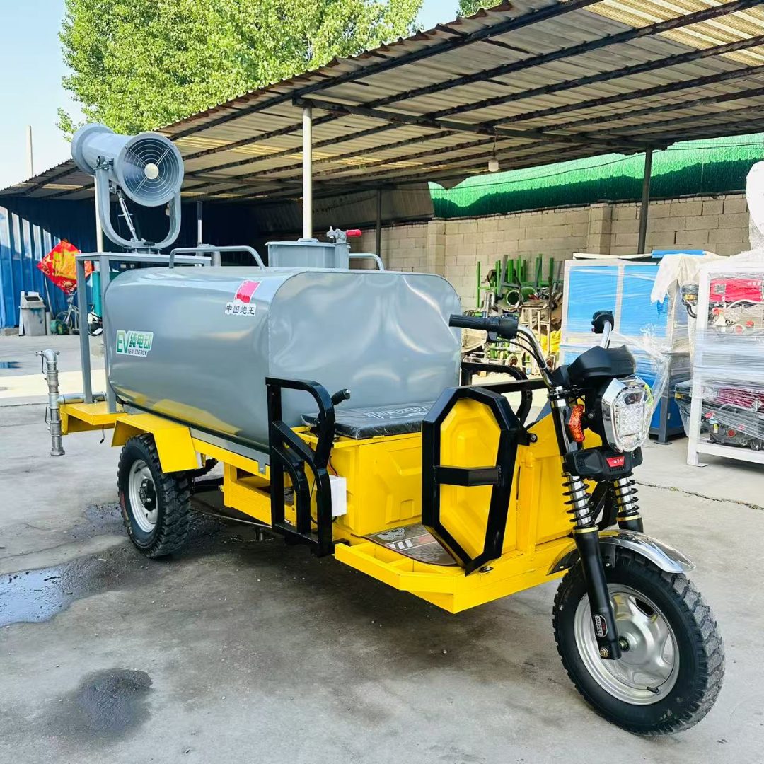 小型电动洒水车