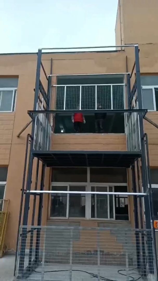 升降货梯
