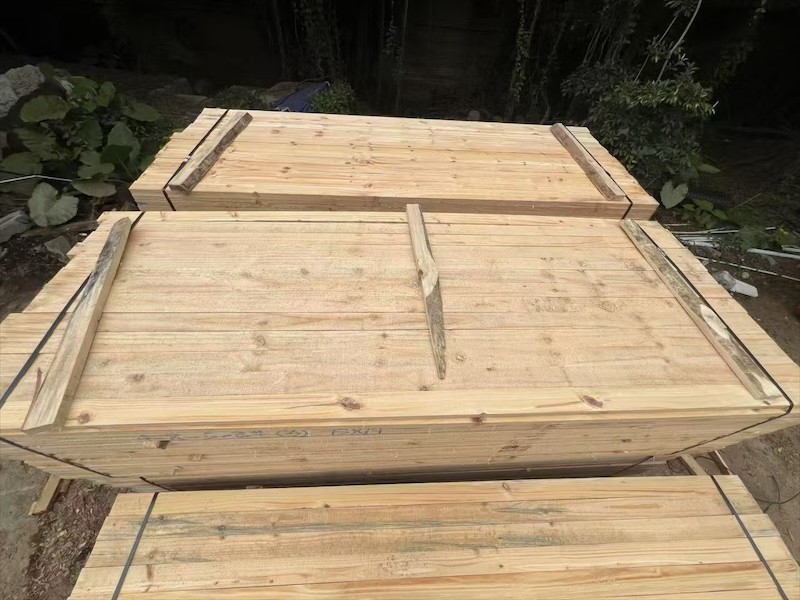 建筑木方堆场展示