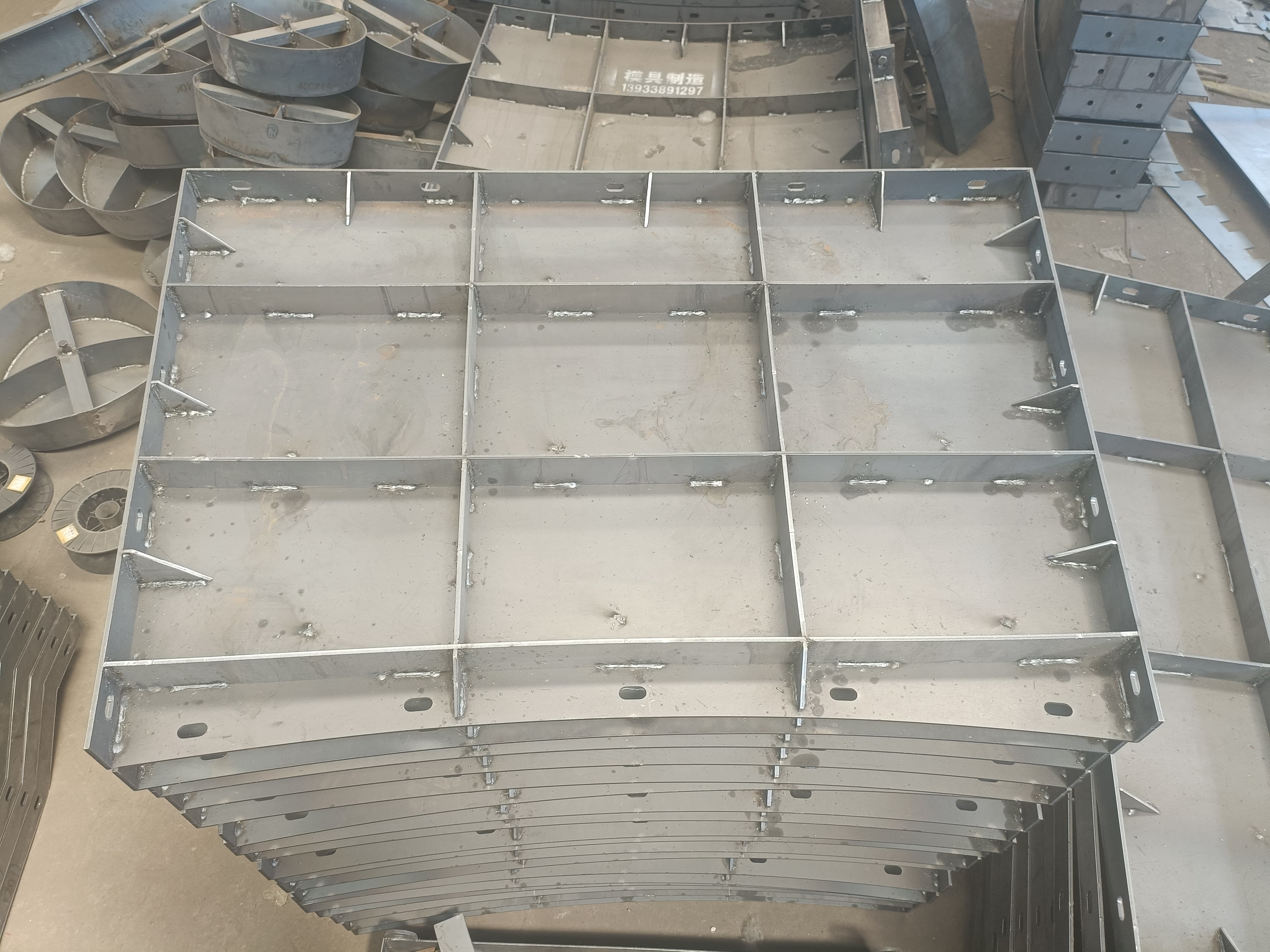 贵港市风电基础模具厂家怎么联系？风电基础模具供应